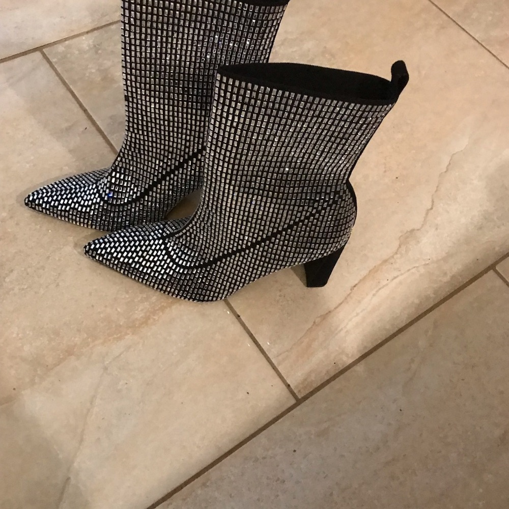 Sparkle silver rhinestone baguette wild pair boots, 8.5 size